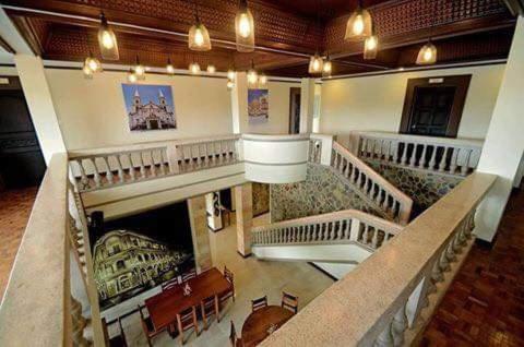 Legacy Mansion Hotel Iloilo City Buitenkant foto